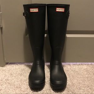Hunter Boots, Black, size 9